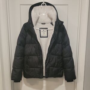 Abercrombie & Fitch Black Puffer Jacket with White Sherpa Lining